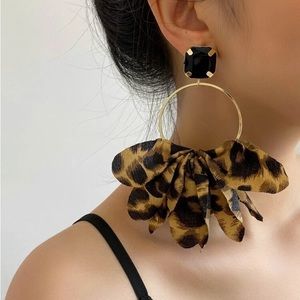 Cheetah hoop, black diamond gold earrings, very light weight pierced ears